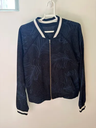 Bomber jacket