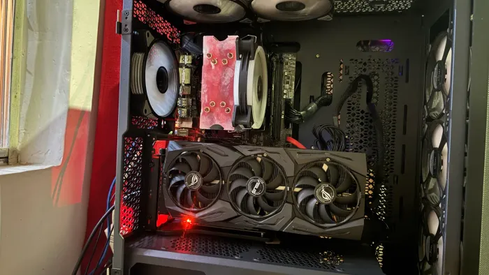 Rx 5700xt Asus rog strix