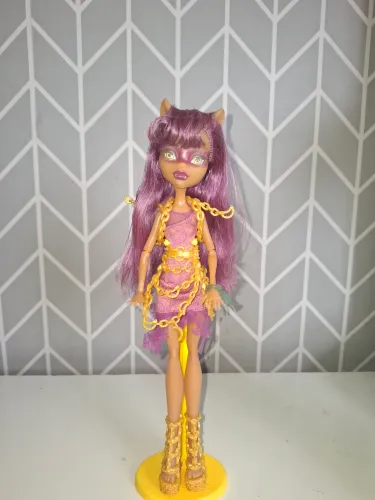 Boneca Monster High Clawdeen Wolf Haunted - Getting Ghostly