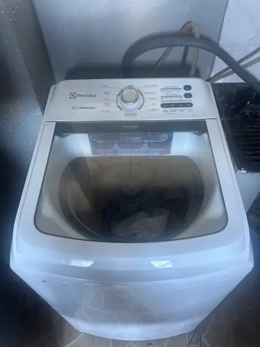 Máquina de lavar Electrolux 14 kg