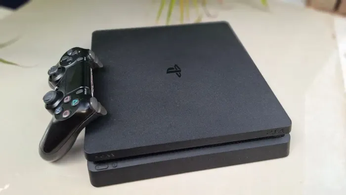 ps4 slim 1.400