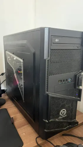 PC Ryzen 5 3500X - RX 5600XT - 32GB RAM 3200 - SSD 512GB