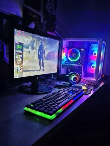 PC GAMER i7 BRANCO COMPLETO PODEROSO COM CPU TECLADO MOUSE E HEADPHONE
