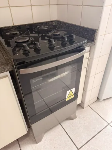Fogão 4 Bocas Electrolux Mesa de Vidro PerfectCook Bivolt Preto