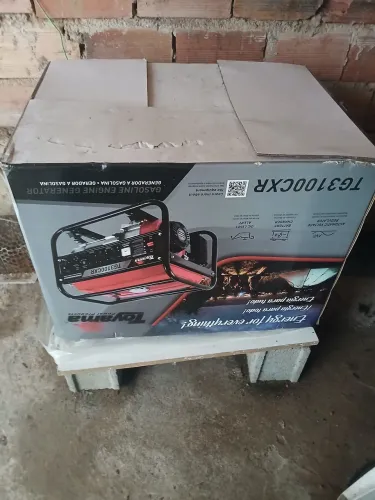 Vendo um gerador de energia toyama 3.1kva 127v 220v seme novo só liqui para testar 