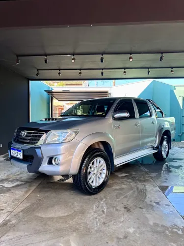 Toyota Hilux CD SRV D4-d 4X4 3.0 TDI Diesel AUT 2015