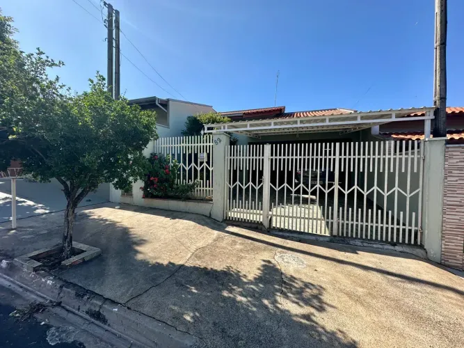 Casa para venda com 152 metros quadrados com 3 quartos
