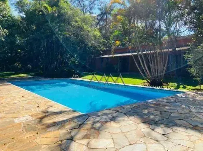 Casa à Venda no Condomínio Lagoa do Miguelão com 3 Suítes 520m²