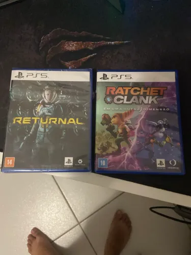 Jogo ps5 returnal lacrado e Ratchet e clank