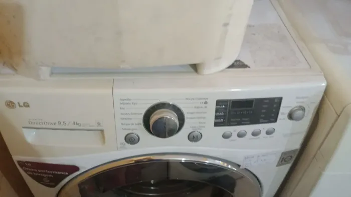 MÁQUINA DE LAVA E SECA