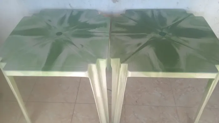 Mesas de plástico com cores híbridas verde e branco 