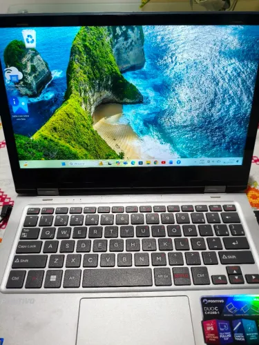 Notebook DUO Positivo