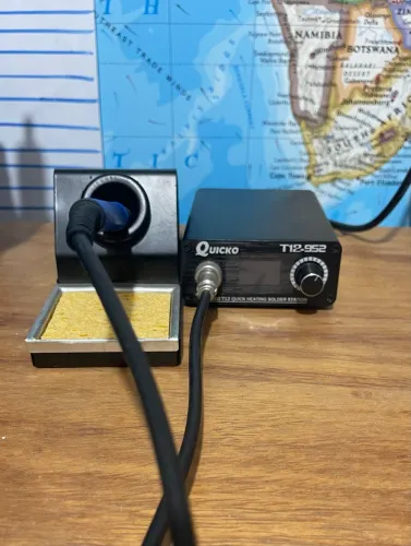 Ferro de Solda Quicko T12-952 220v