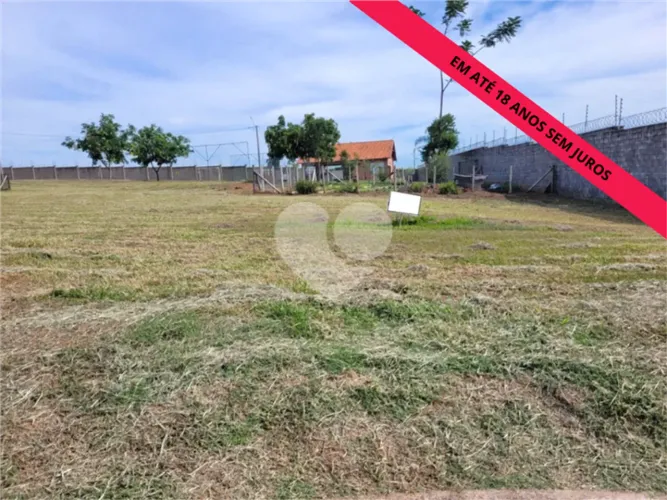 Terreno em condomínio em Rio das Pedras com 454,26m²