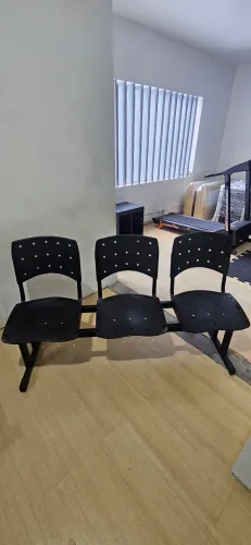 Cadeira Plástico para Recepção 