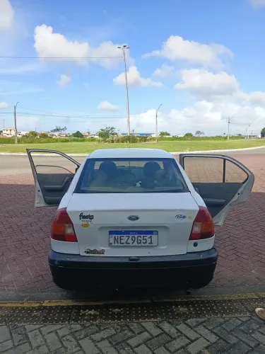 Ford Fiesta Street/ Action 1.0 8V 5P 2002