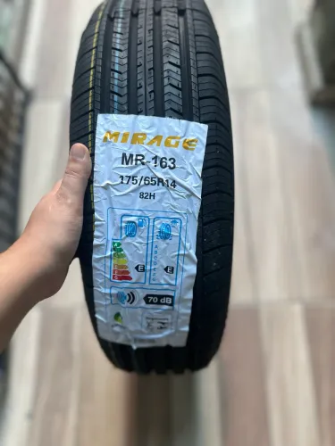 Pneus Novos 175/65/14