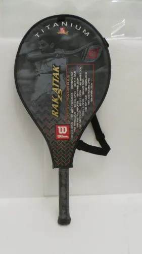 RAQUETE DE TÊNIS ANTIGA WILSON RAK ATTAK 25 EM EXCELENTE ESTADO DE CONSERVAÇÃO!!