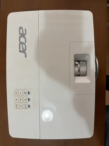 Projetor Acer P1185 pouquíssimo uso
