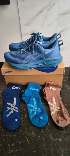 Tênis Asics Novablast 5 tam 44
