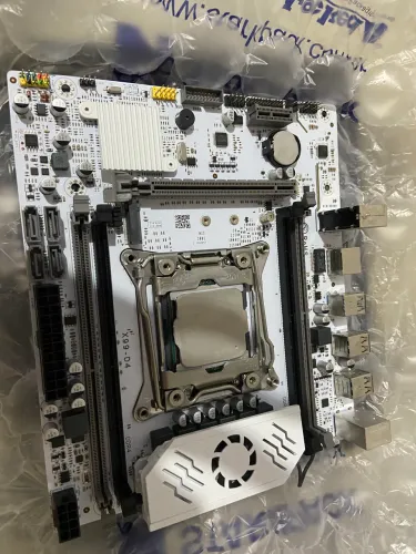 Kit de Placa-mãe QIYIDA X99 LGA2011-3 Xeon E5 2680 V4 DDR4