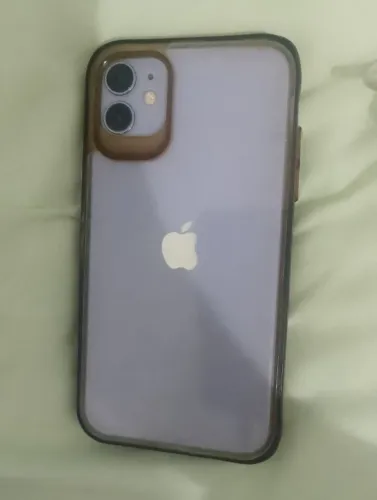 Celular iPhone 11