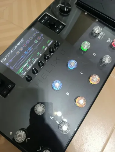 LINE 6 Helix LT