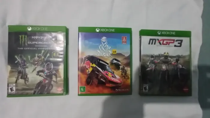Lote jogos Xbox One - Dakar 18, MCGP3 e Monster Energy supercross