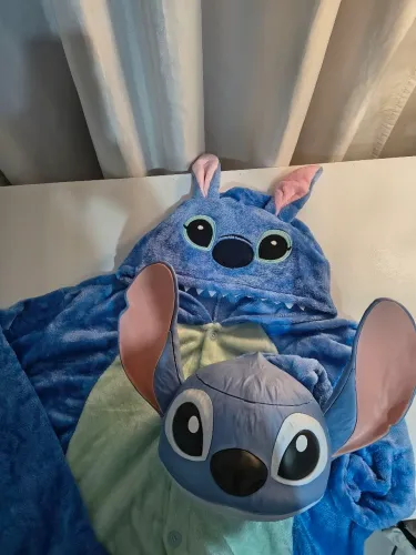 Kit Stitch (pijama kigurumi + balde de pipoca)