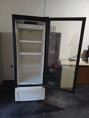 Freezer. Vertical. Expositor. Funcionando perfeitamente.