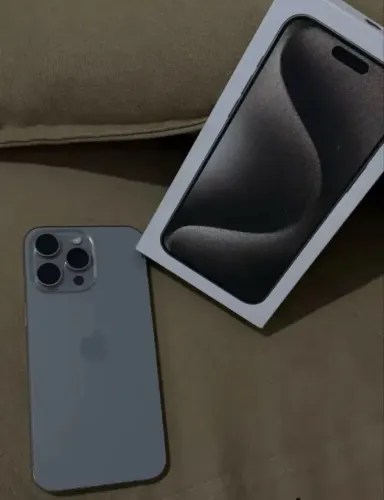 vendo iPhone 15 pro Max em perfeito estado