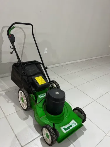 Cortador de Grama Grande com Bolsa Recolhedora - Trapp - 2500w de Potência