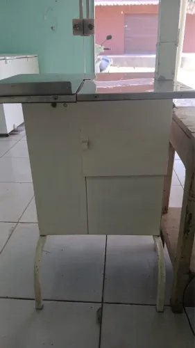Serra elétrica: açougue,peixaria e etc?.
