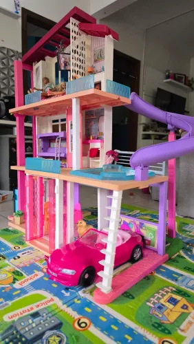 Dream House Casa dos Sonhos da Barbie - Casa de Boneca 1.20m de altura x 1m largura