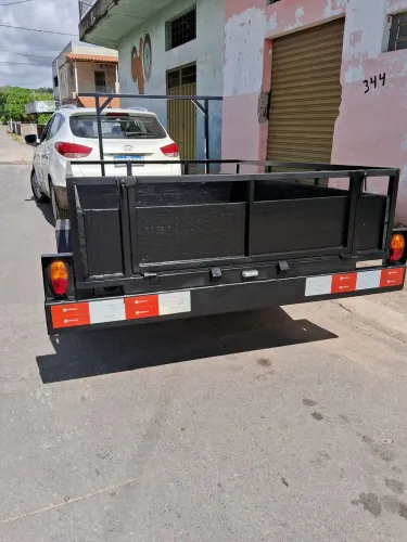 Carretinha 1,60 x 2,20 emplacada