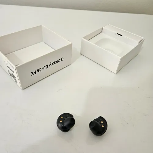 Galaxy Buds FE Grafite (fones e caixa original)