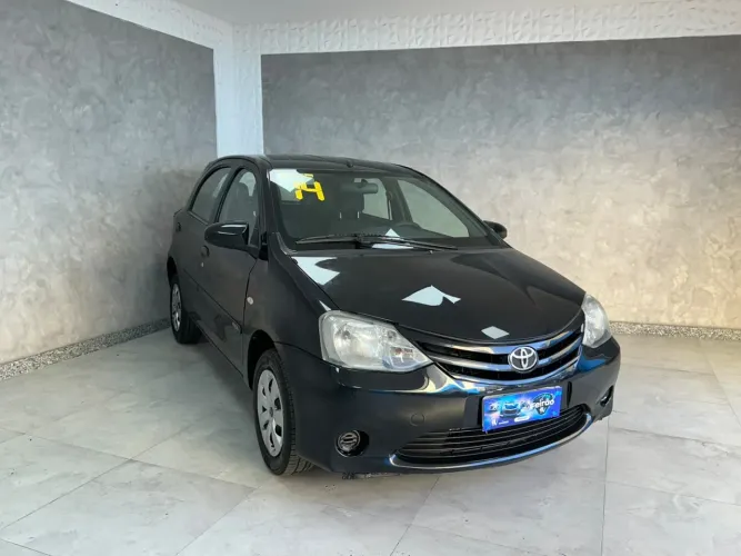 Toyota Etios X 1.3 Flex 16V 5P Mec. 2014