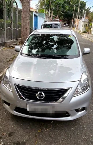 Nissan Versa SL 1.6 16V Flex Fuel 4P Mec. 2014