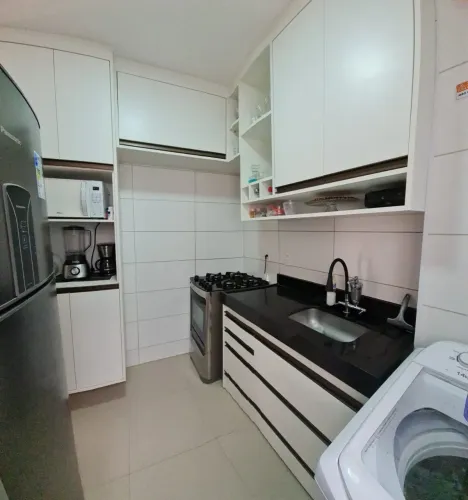 COMPRAR APARTAMENTO EM CONDOMÍNIO,2 QUARTOS,MÓVEIS PLANEJADOS,SOLAR DE VILAS,LAURO DE FREI