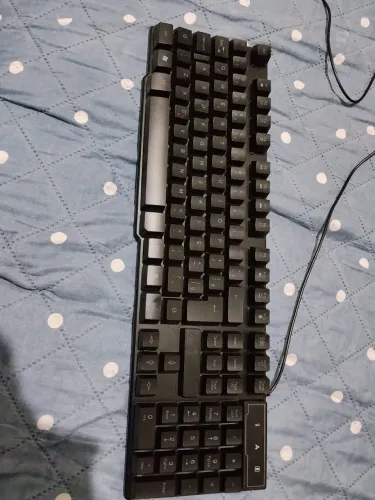 Teclado gamer cv01 (RGB)