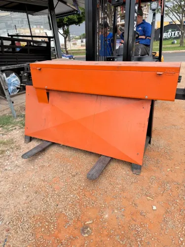 Perfiladeira para laminas de porta automática