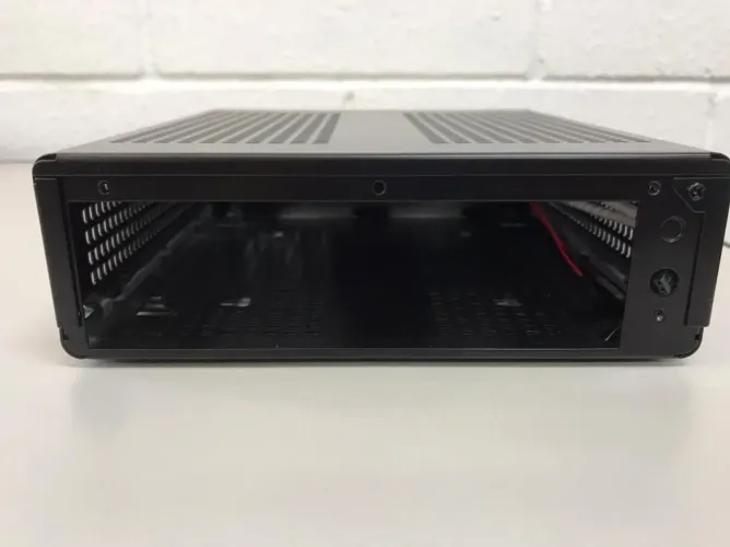 Mini gabinete Industrial Atx