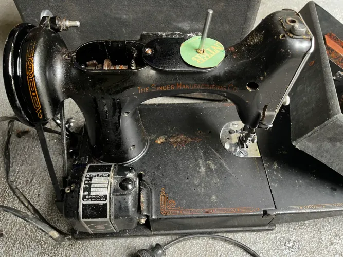 Antiguidade Maquina de costura Singer