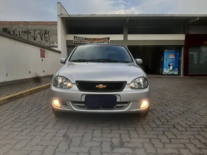 Chevrolet Corsa Sedan 1.0 MPFI 8V 71cv 4P 2004