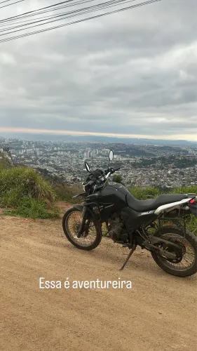 Lander 250 Preta 
