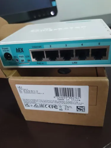 Roteador Mikrotik HEX RB750GR3 NOVO 