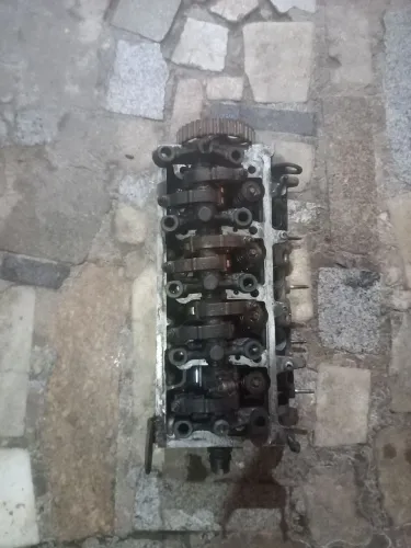 Vendo cabeçote de Peugeot 206 8 válvulas