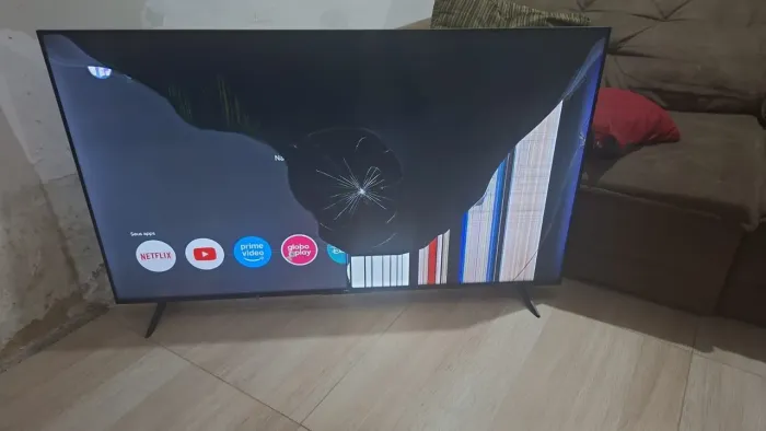 TV 55 POLEGAS TELA QUEBRADA TCL.   350reais 