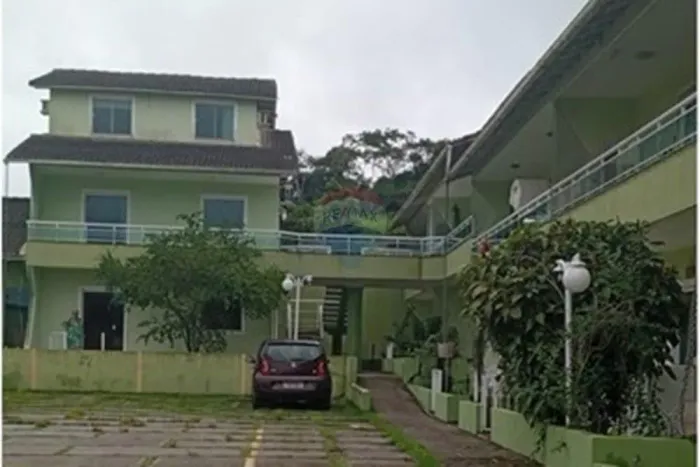 Aluguel de casa Condomínio c/ Piscina em Cabo Frio, RJ