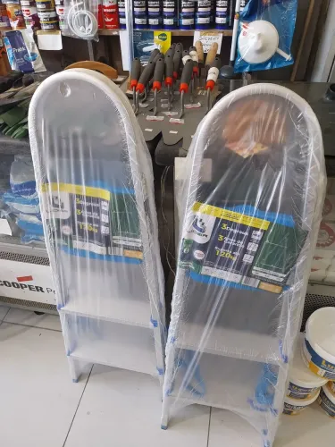 Vendo escadas em alumínio 3 degraus novas da marca Lider